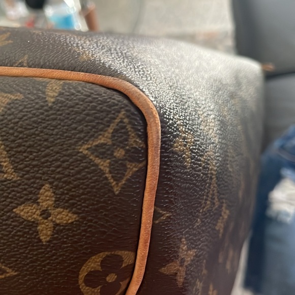 Louis Vuitton Speedy 30 EUC two owners - Picture 9 of 11